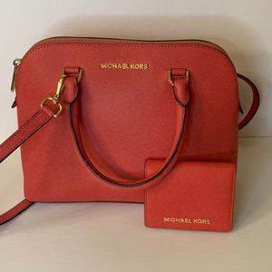 Michael Kors set - purse and wallet